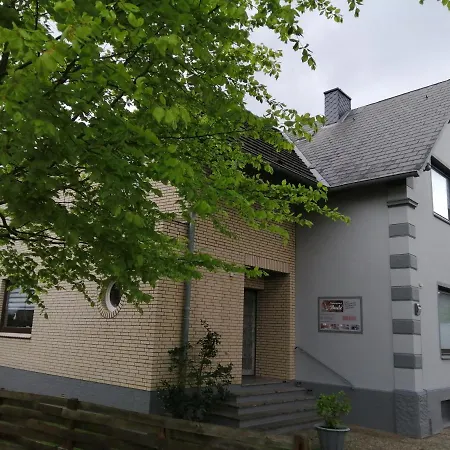 Steinmarner Bude 2-3